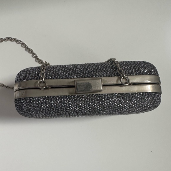 Jessica McClintock Silver Glitter Purse Hard Case Evening Bag w/ Chain Strap. - Picture 5 of 5